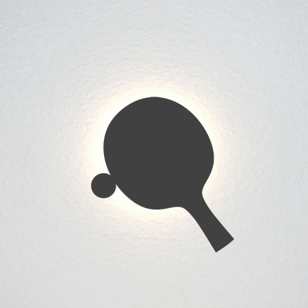 Tischtennis-Schläger - ohne Hand, aber mit Ball (?)