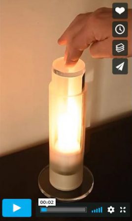 Benutzer drückt auf den Tastschalter: Das Bild verlinked zu einer Animation auf Vimeo.